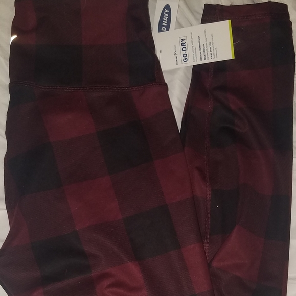 Active Elevate Go-Dry Leggings Red Black Checkered Plaid  7/8 Ankle - Picture 2 of 2